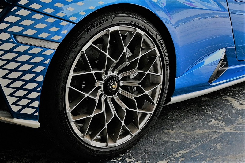 Bridgestone Potenza Sport Selected by Lamborghini as Original Equipment ...